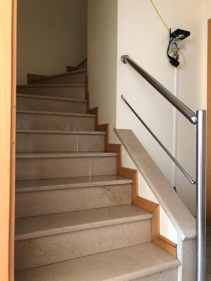 Apartamentos Pomba Branca ออยุส ดิ อากวา ภายนอก รูปภาพ